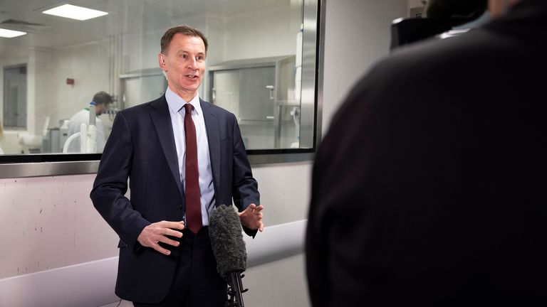 AstraZeneca scraps £450m vaccine plant after Labour funding cut