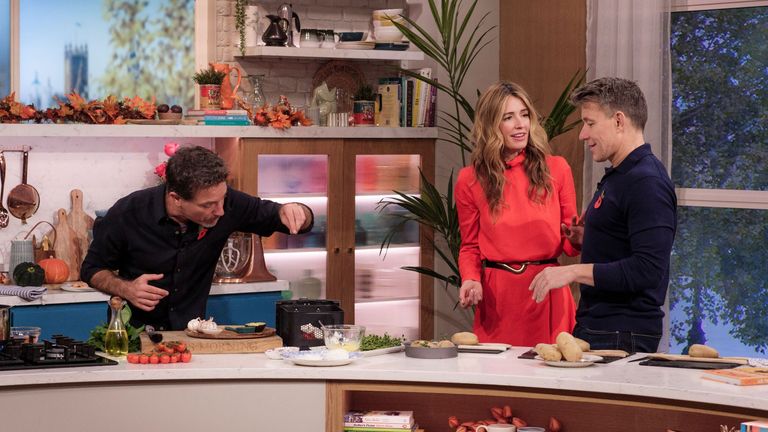Set
14815996

Image
14815996cc

Photographer
Ken McKay/ITV/Shutterstock

'This Morning' TV show, London, UK - 24 Oct 2024
Gino D'Acampo, Cat Deeley, Ben Shephard

24 Oct 2024
