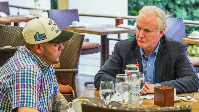 Senator who met wrongly deported man says photos of pair with margaritas are staged