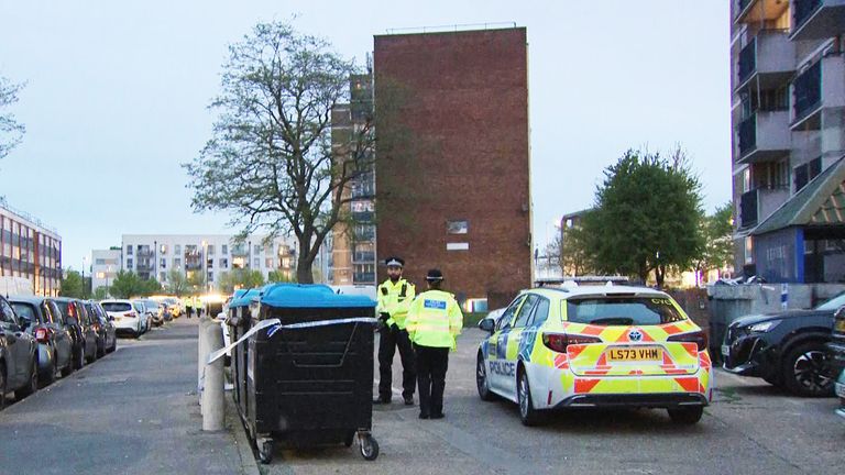 GVs from SN footage on 20/04/2025 at scene of murder on 19/04/2025 of woman at Gainsborough House, Ayley Croft, Enfield in north London.
Ingest 25 NM25 SKY SAF ENFIELD MURDER GVS ENFIELD 2045